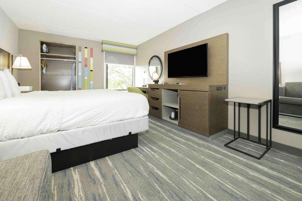 Hampton Inn St. Louis - Westport Maryland Heights Room photo
